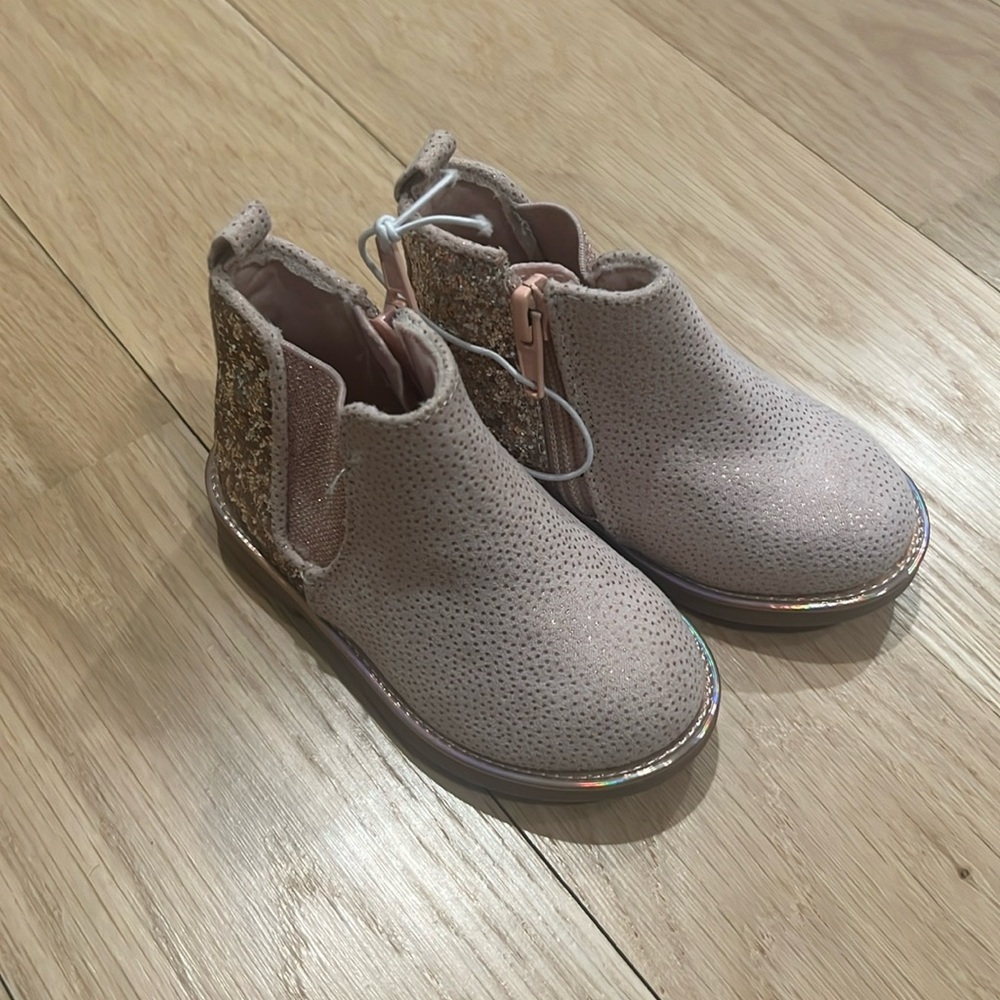 NWT Harper Canyon toddler pink sparkly booties - size 5